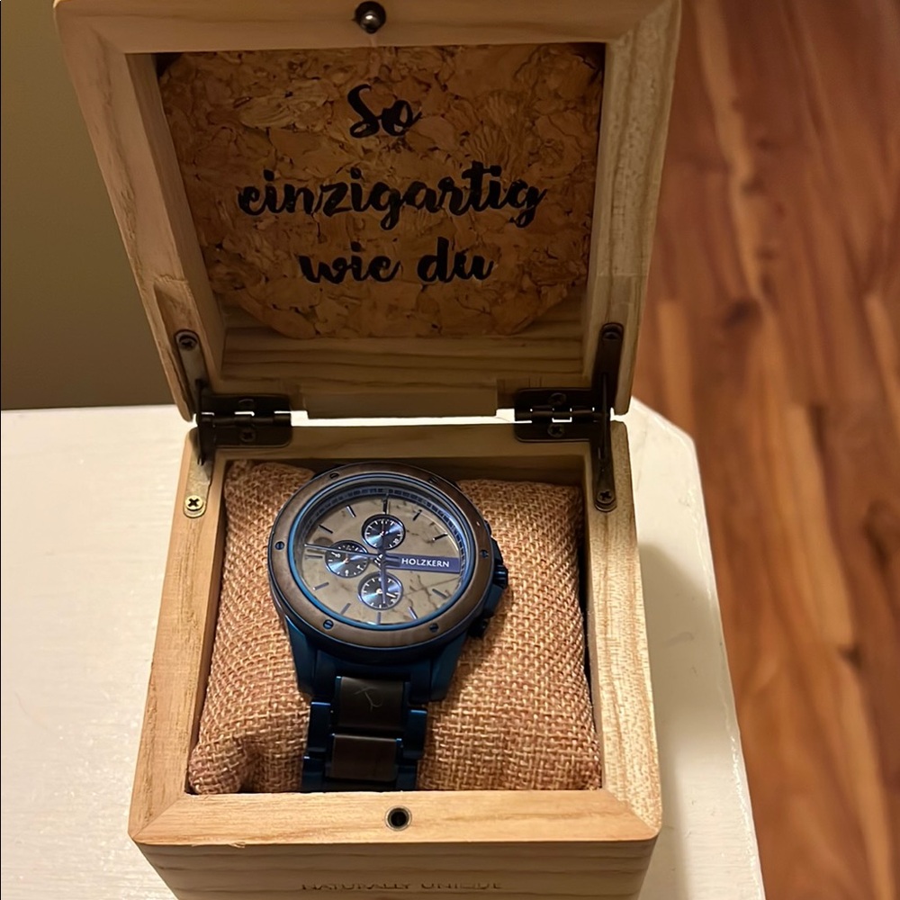 Holzkern Blue Watch in Wooden Box